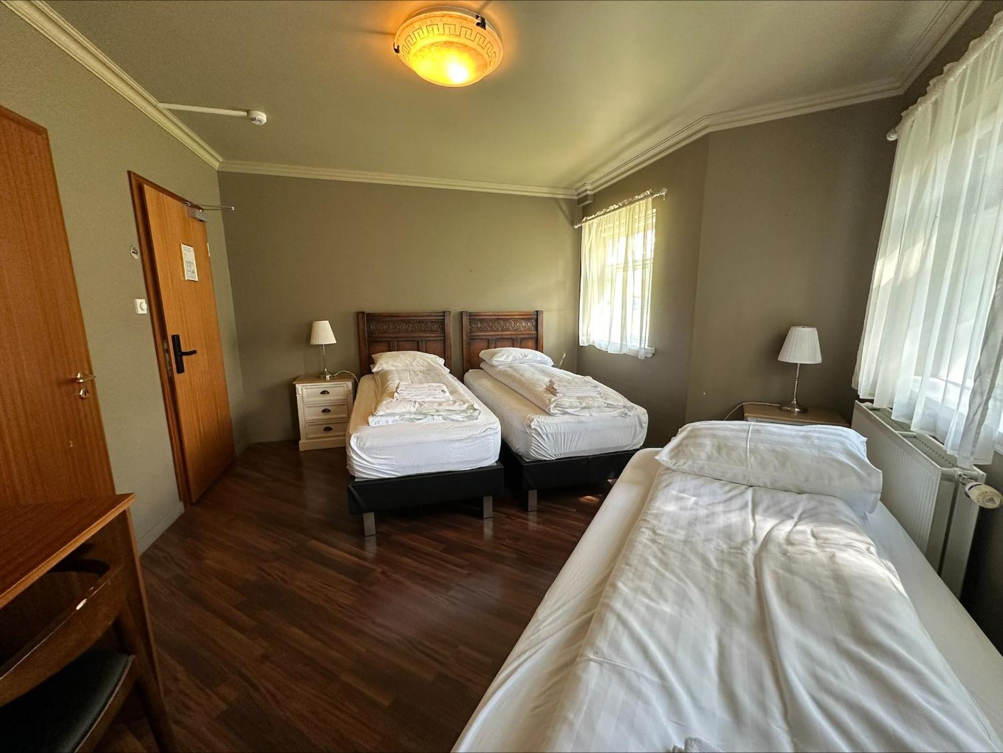 Bg4 Guesthouse Акурейри Экстерьер фото